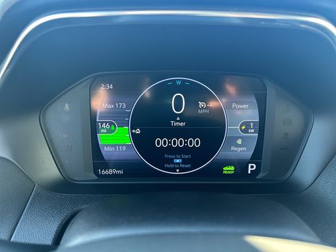 Used 2023 Chevrolet Bolt LT w/ Infotainment Package image 9