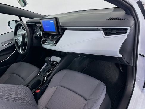 Used 2025 Toyota Corolla SE image 26