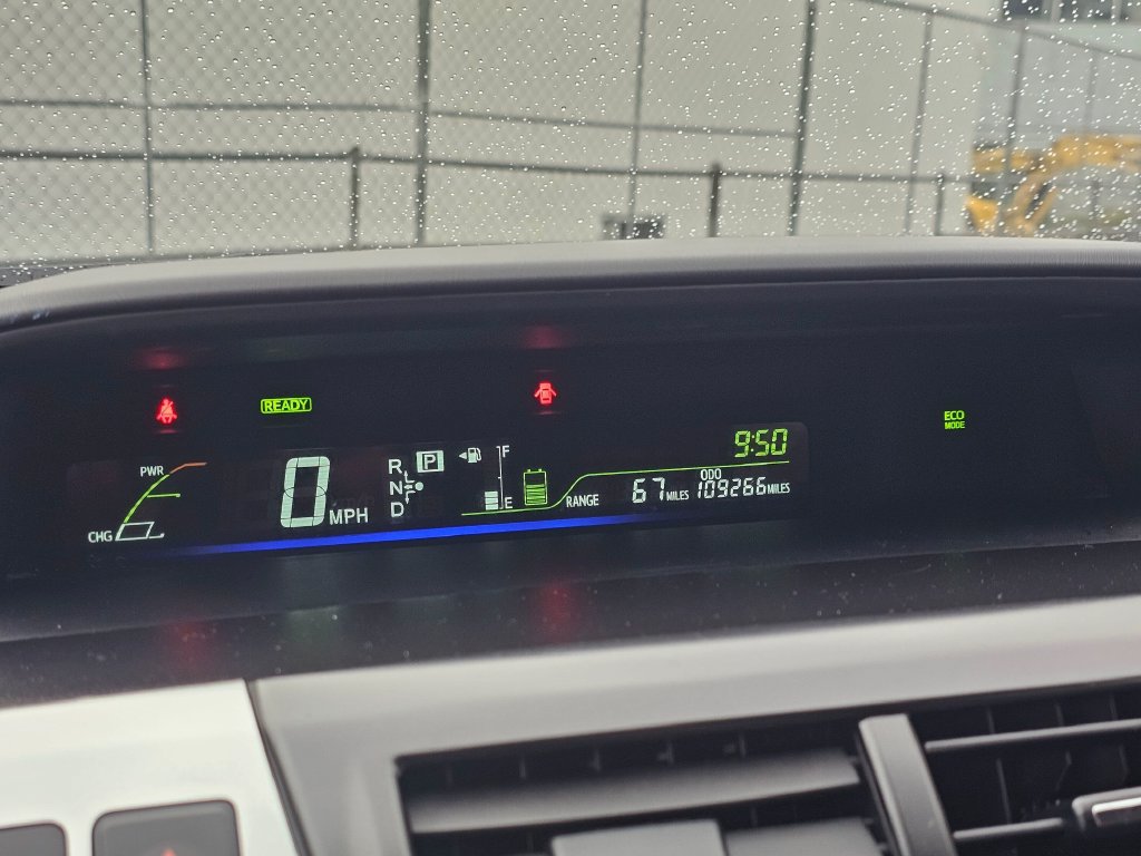 Used 2012 Toyota Prius V Three FWD image 25