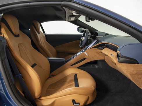 Certified 2025 Ferrari Roma Spider RWD image 14