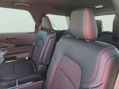 New 2026 Nissan Pathfinder Rock Creek image 9