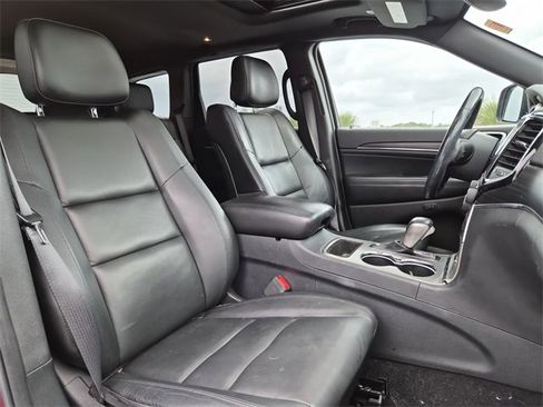 Used 2020 Jeep Grand Cherokee Limited image 21