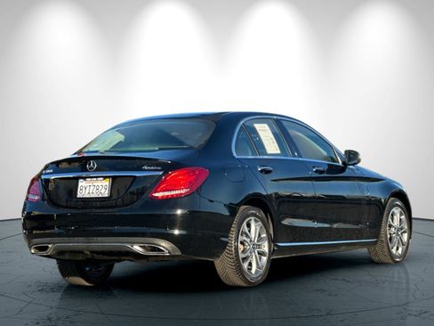 Used 2017 Mercedes-Benz C 300 4MATIC Sedan image 4
