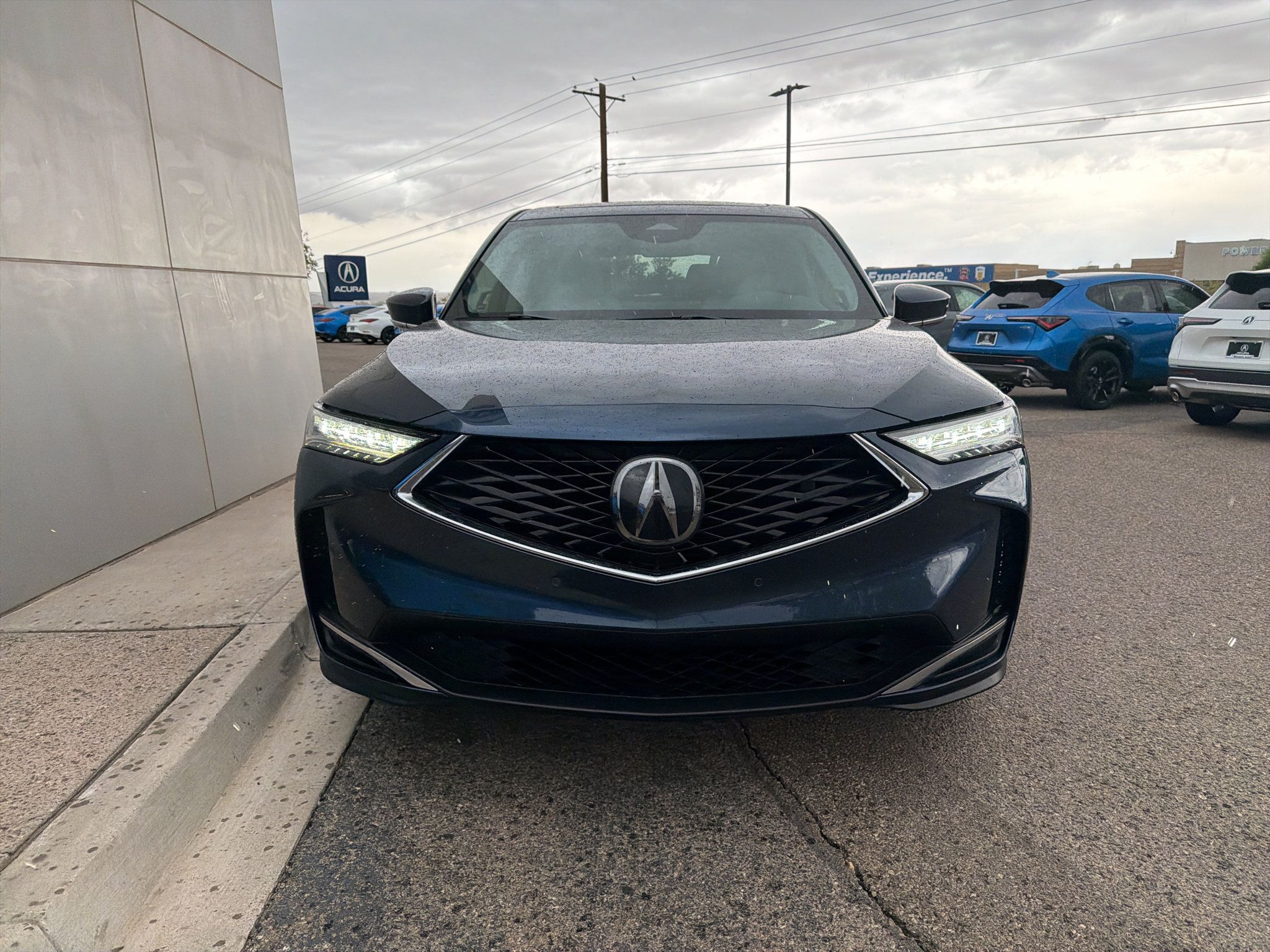 Used 2026 Acura MDX w/ Technology Package AWD/4WD image 4