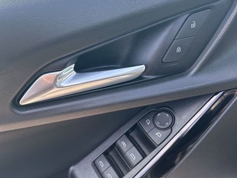 Used 2025 Chevrolet Equinox LT w/ Convenience Package II image 27