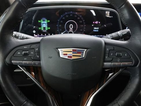 Certified 2024 Cadillac Escalade ESV Premium Luxury image 17