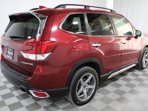 Used 2019 Subaru Forester Limited w/ Popular Package #3 image 27