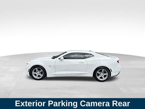 Used 2018 Chevrolet Camaro LT image 2