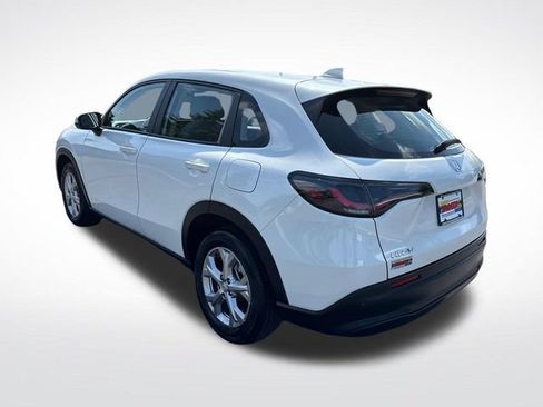 Certified 2025 Honda HR-V LX image 3