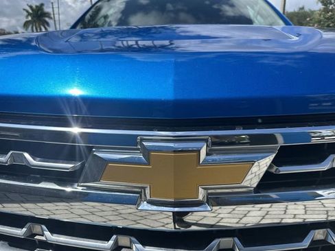 Used 2023 Chevrolet Silverado 1500 LTZ w/ Z71 Off-Road Package AWD/4WD image 10