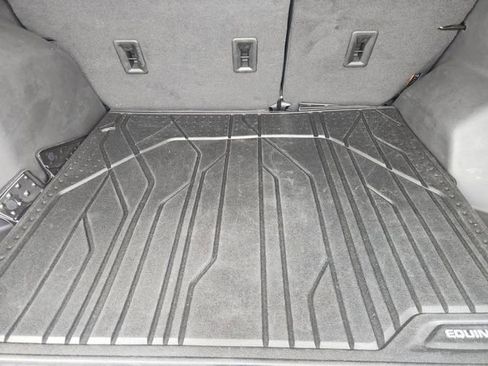 Used 2023 Chevrolet Equinox RS w/ LPO, Floor Liner Package image 33