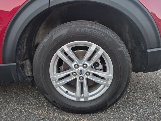 Used 2024 Ford Explorer XLT w/ Equipment Group 202A AWD/4WD image 13