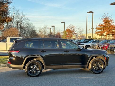 New 2025 Jeep Grand Cherokee L Altitude image 6