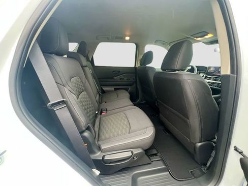 New 2026 Nissan Pathfinder SV FWD image 30