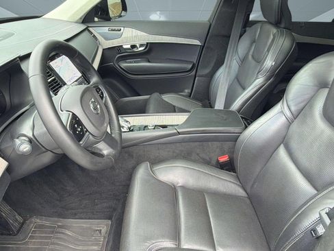 Certified 2023 Volvo XC90 T8 Ultimate AWD/4WD image 5