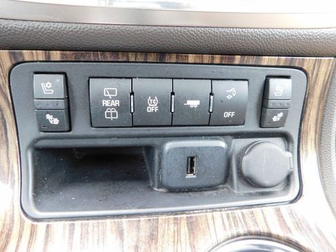 Used 2015 GMC Acadia Denali AWD/4WD image 17