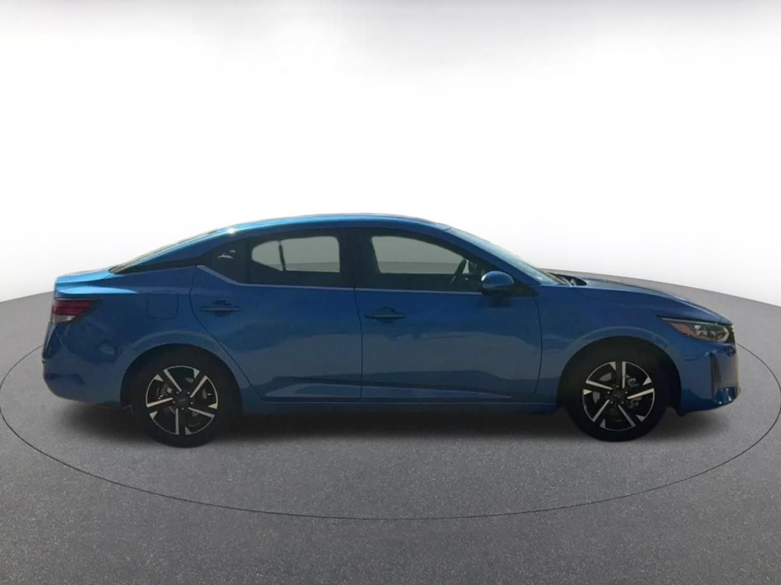 Used 2025 Nissan Sentra SV FWD image 15
