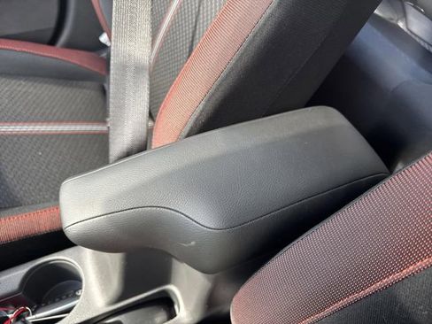 New 2025 Nissan Versa SR w/ Trunk Package image 18