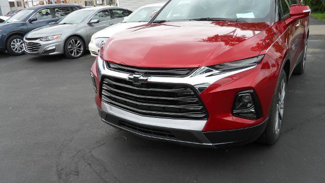 Used 2022 Chevrolet Blazer Premier w/ Enhanced Convenience Package AWD/4WD image 3