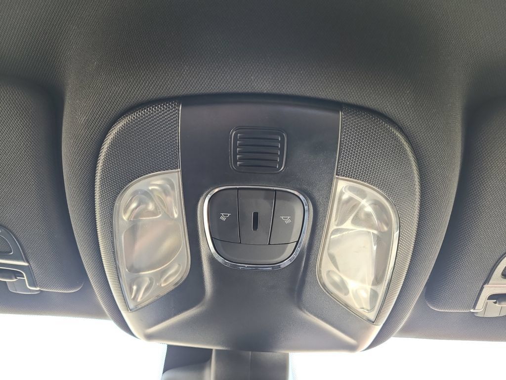 Used 2025 Jeep Compass Limited AWD/4WD image 27