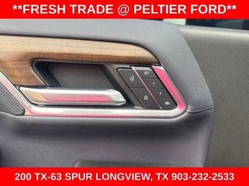 Used 2025 Chevrolet Silverado 3500 High Country w/ High Country Premium Package AWD/4WD image 17