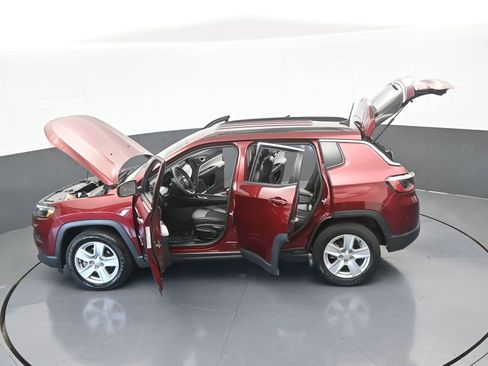 Used 2022 Jeep Compass Latitude image 60