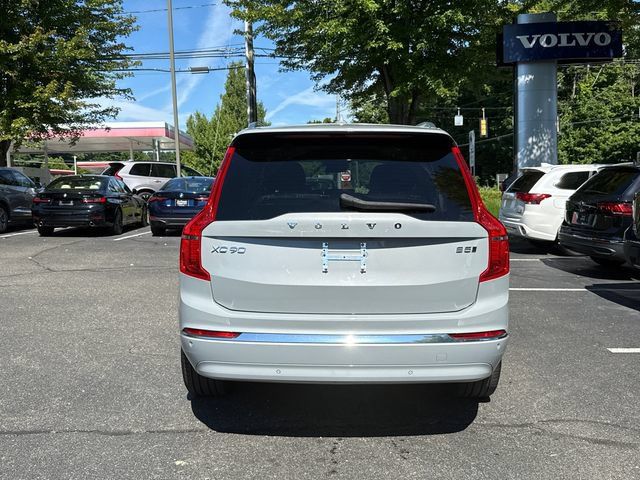 Certified 2024 Volvo XC90 B5 Plus AWD/4WD image 3