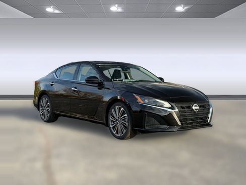 New 2025 Nissan Altima 2.5 SL image 6
