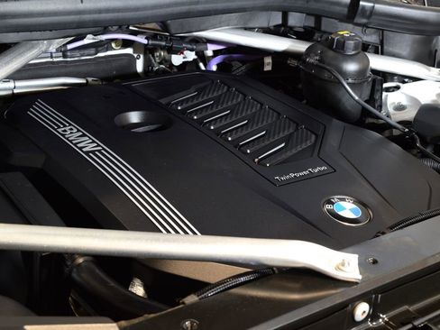 Used 2022 BMW X5 xDrive40i w/ Luxury Seating Package image 35