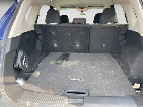 Used 2023 Nissan Rogue SV AWD/4WD image 14