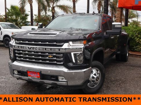 Used 2022 Chevrolet Silverado 3500 LTZ w/ LTZ Convenience Package image 4