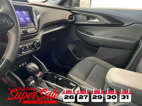Used 2022 Chevrolet TrailBlazer RS w/ Convenience Package image 36