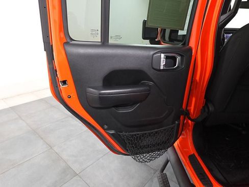 Used 2018 Jeep Wrangler Unlimited Sport S image 22