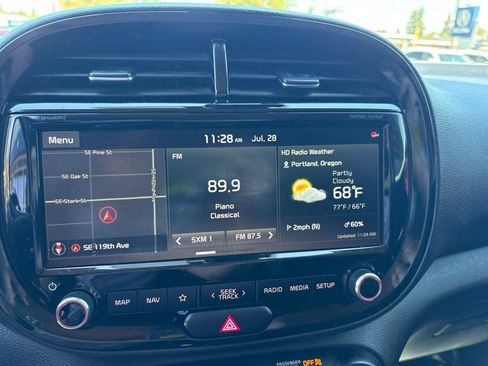 Used 2020 Kia Soul GT-Line Turbo FWD image 19