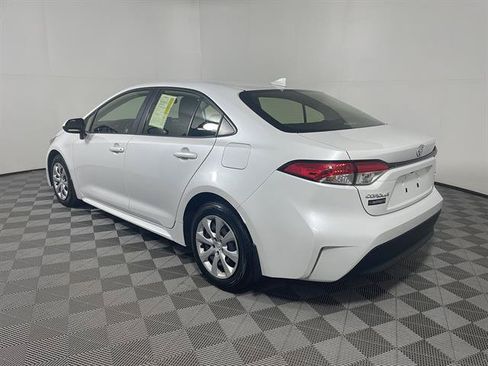 Certified 2023 Toyota Corolla LE FWD image 5