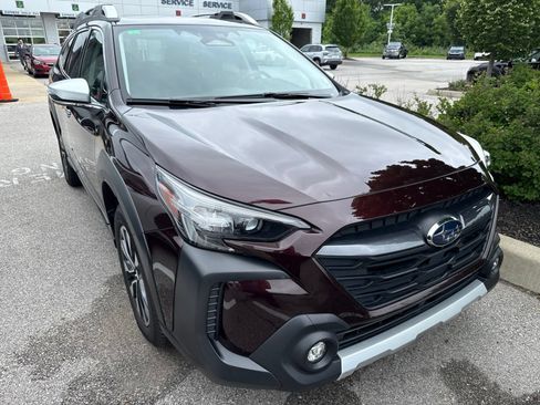 Used 2024 Subaru Outback Touring AWD/4WD image 1