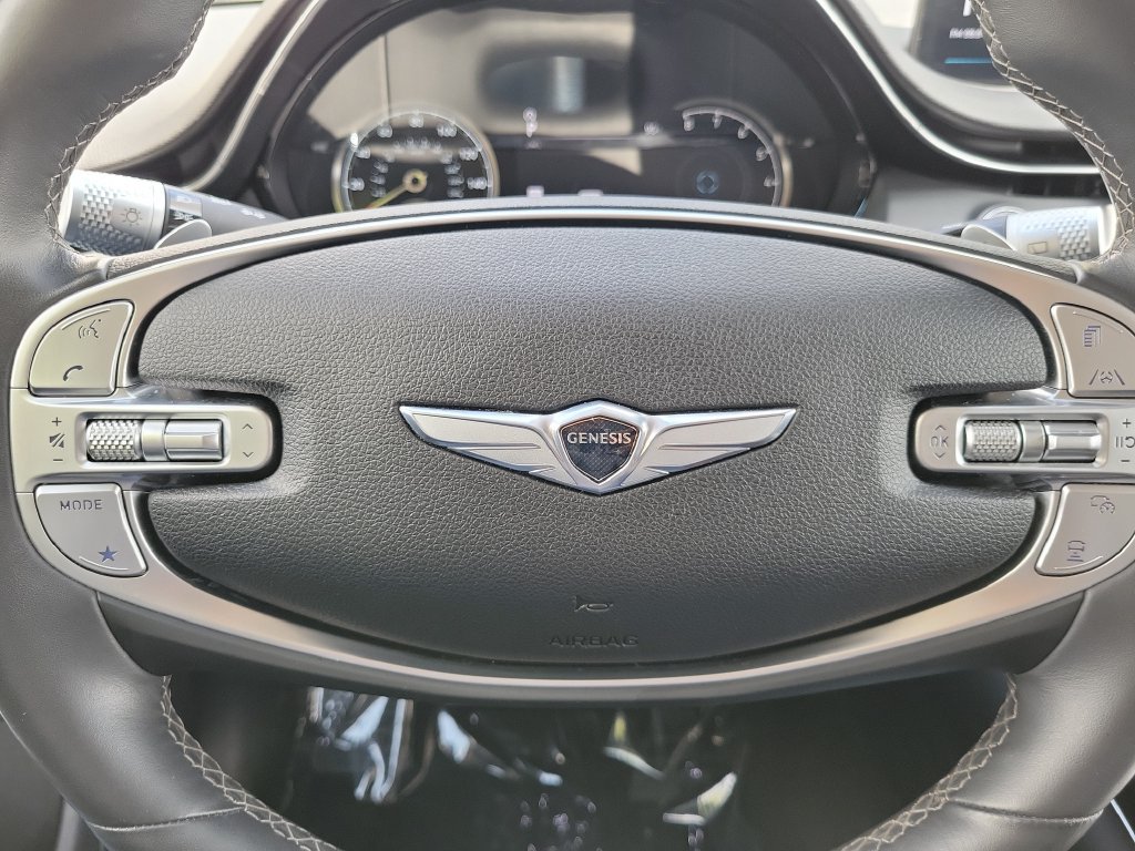 Used 2025 Genesis GV70 2.5T AWD/4WD image 36