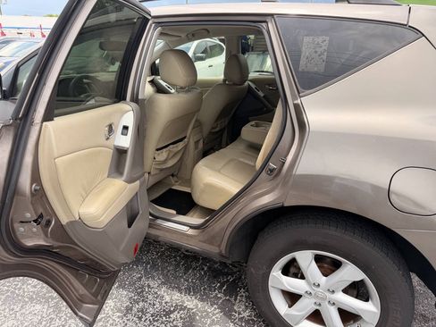 Used 2010 Nissan Murano SL w/ Leather Pkg FWD image 10