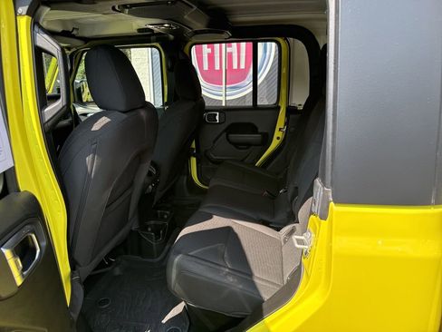 Used 2023 Jeep Gladiator Willys image 49