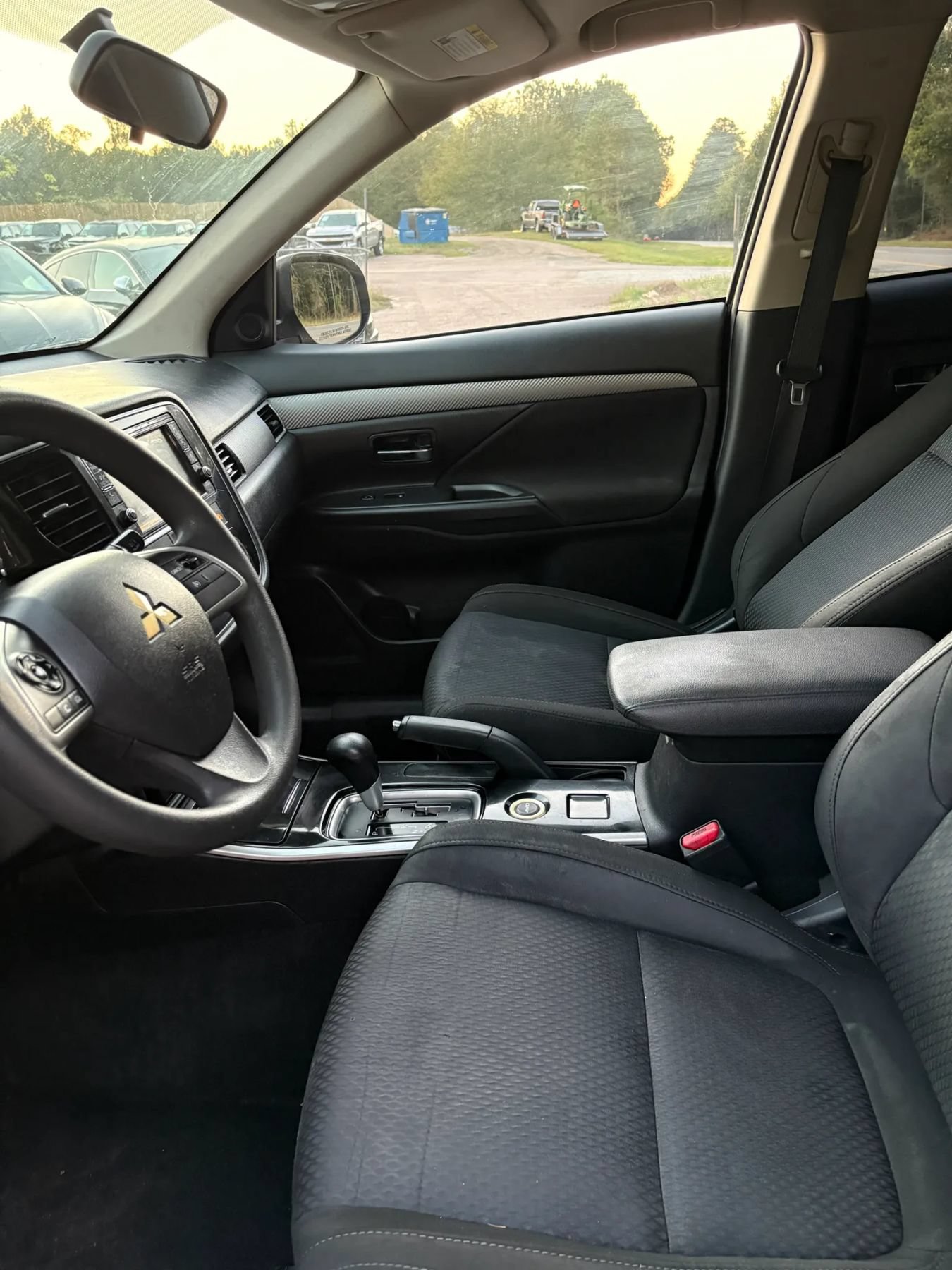 Used 2018 Mitsubishi Outlander ES AWD/4WD image 11