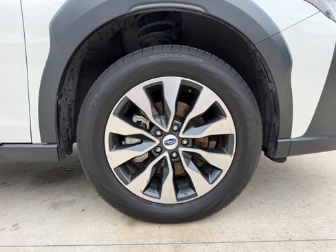 Used 2024 Subaru Outback Limited AWD/4WD image 9