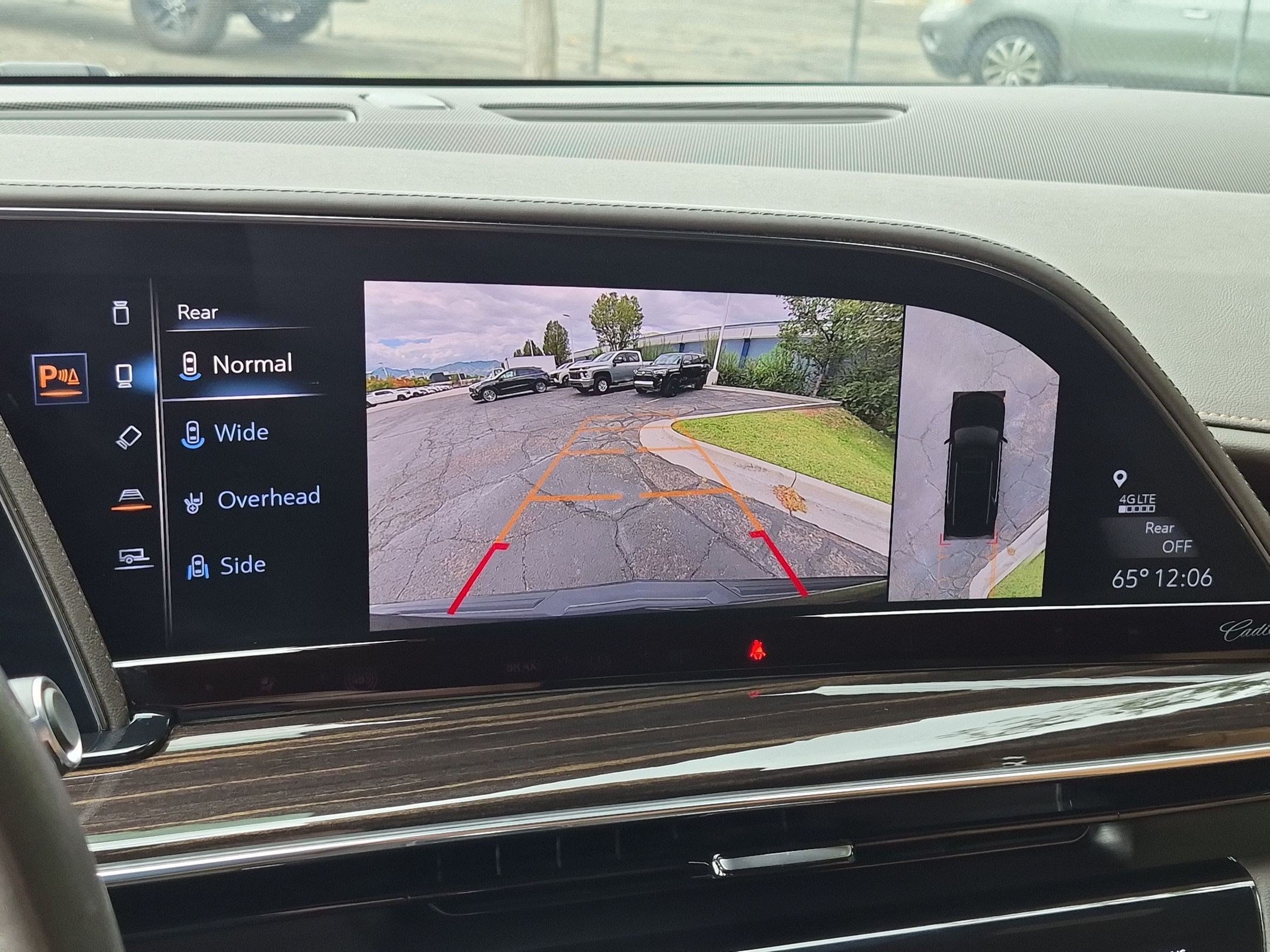 Certified 2022 Cadillac Escalade ESV Premium Luxury AWD/4WD image 20