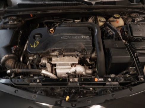 Used 2016 Chevrolet Malibu LT w/ Leather Package image 37