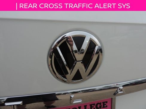 Used 2019 Volkswagen Atlas SEL Premium AWD/4WD image 16