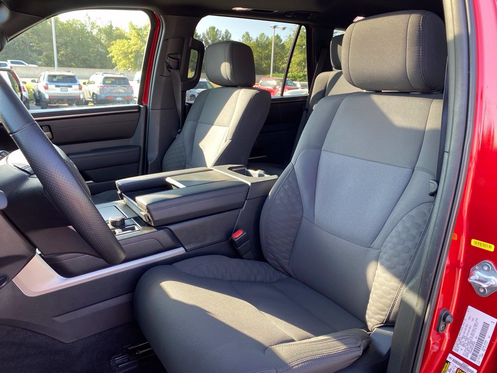 Used 2025 Toyota Sequoia SR5 AWD/4WD image 21