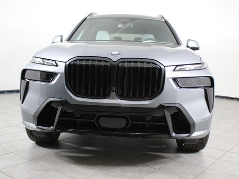 New 2026 BMW X7 xDrive40i w/ M Sport Package image 6