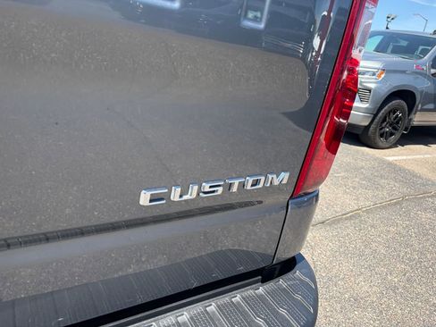 Used 2021 Chevrolet Silverado 1500 Custom Trail Boss AWD/4WD image 27