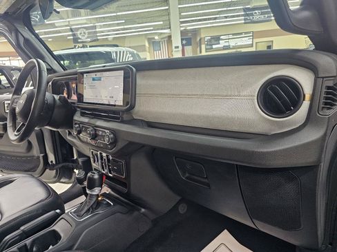 Used 2024 Jeep Wrangler Unlimited Sport AWD/4WD image 20