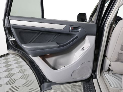 Used 2007 Toyota 4Runner SR5 image 16