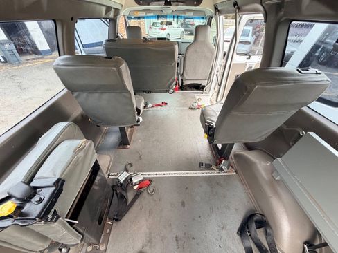 Used 2014 Ford E-350 and Econoline 350 Extended Super Duty w/ Power Group RWD image 49